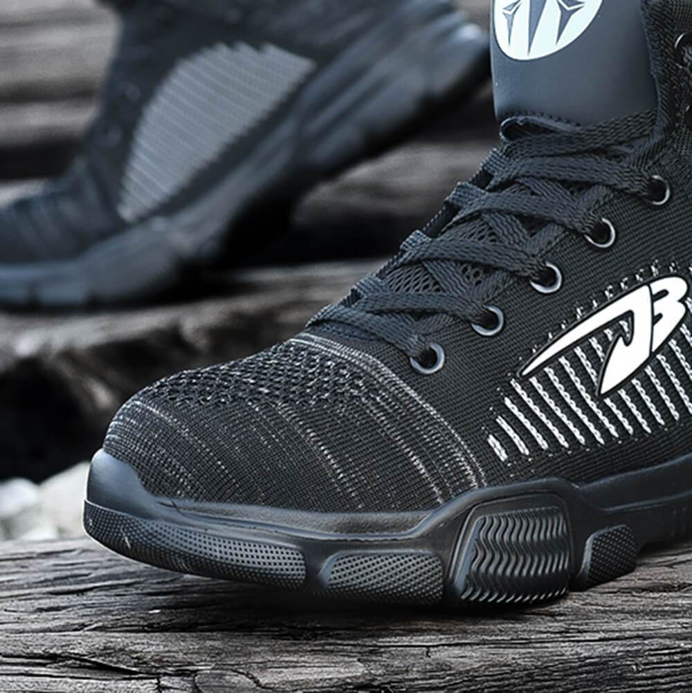 Comfortable and indestructible safety shoe grey