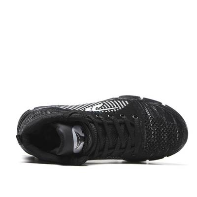 Comfortable and indestructible safety shoe grey