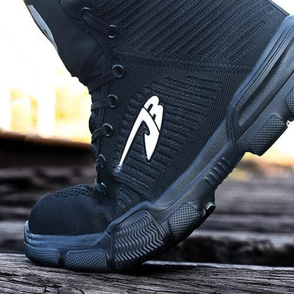Comfortable and indestructible black safety shoes
